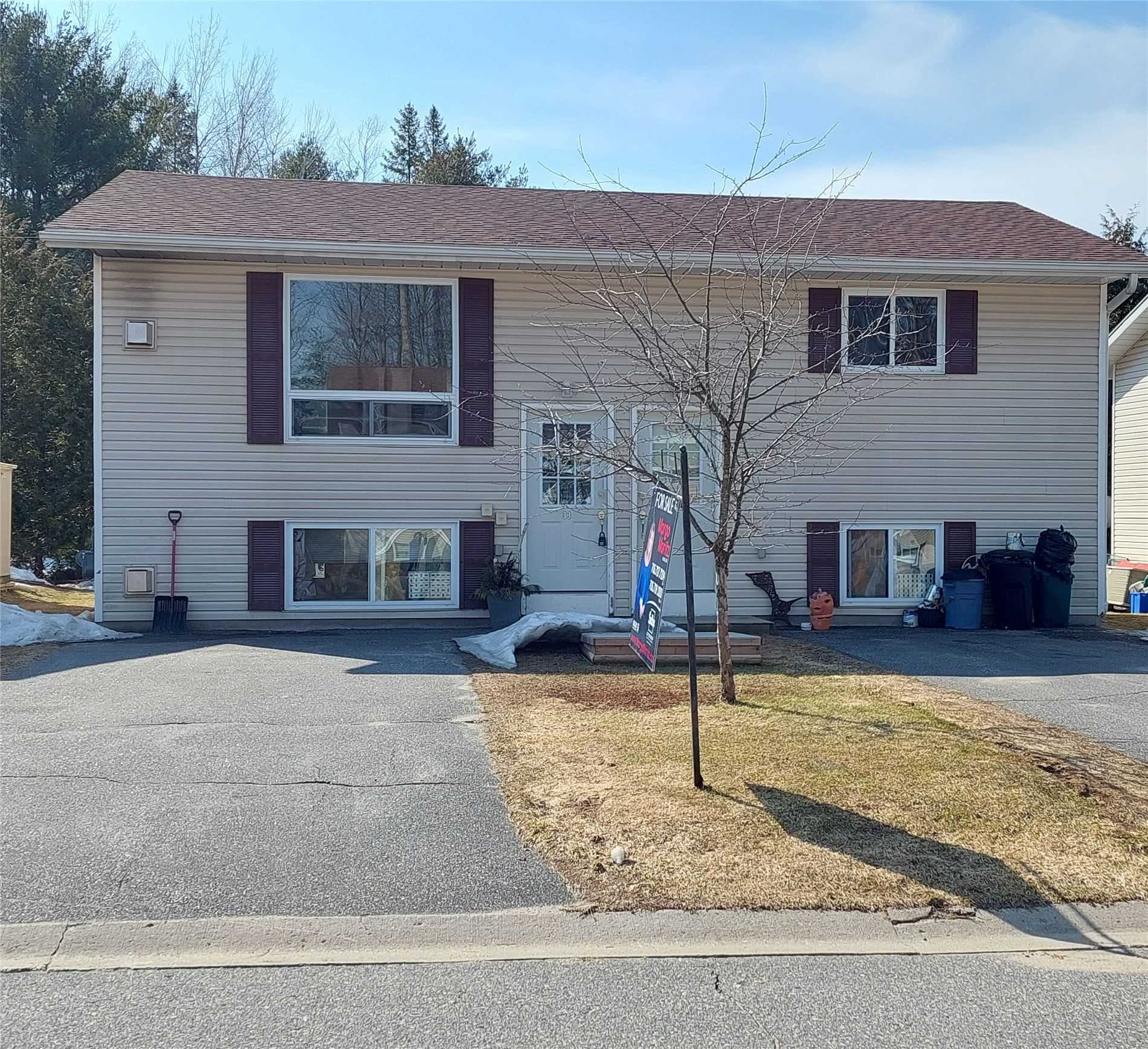 33 200 Pine St, Bracebridge Terminated, X5917337 Condos.ca