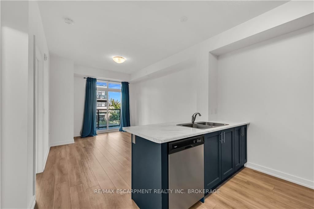 245 5055 Greenlane Rd, Beamsville For Sale 429,999 Condos.ca