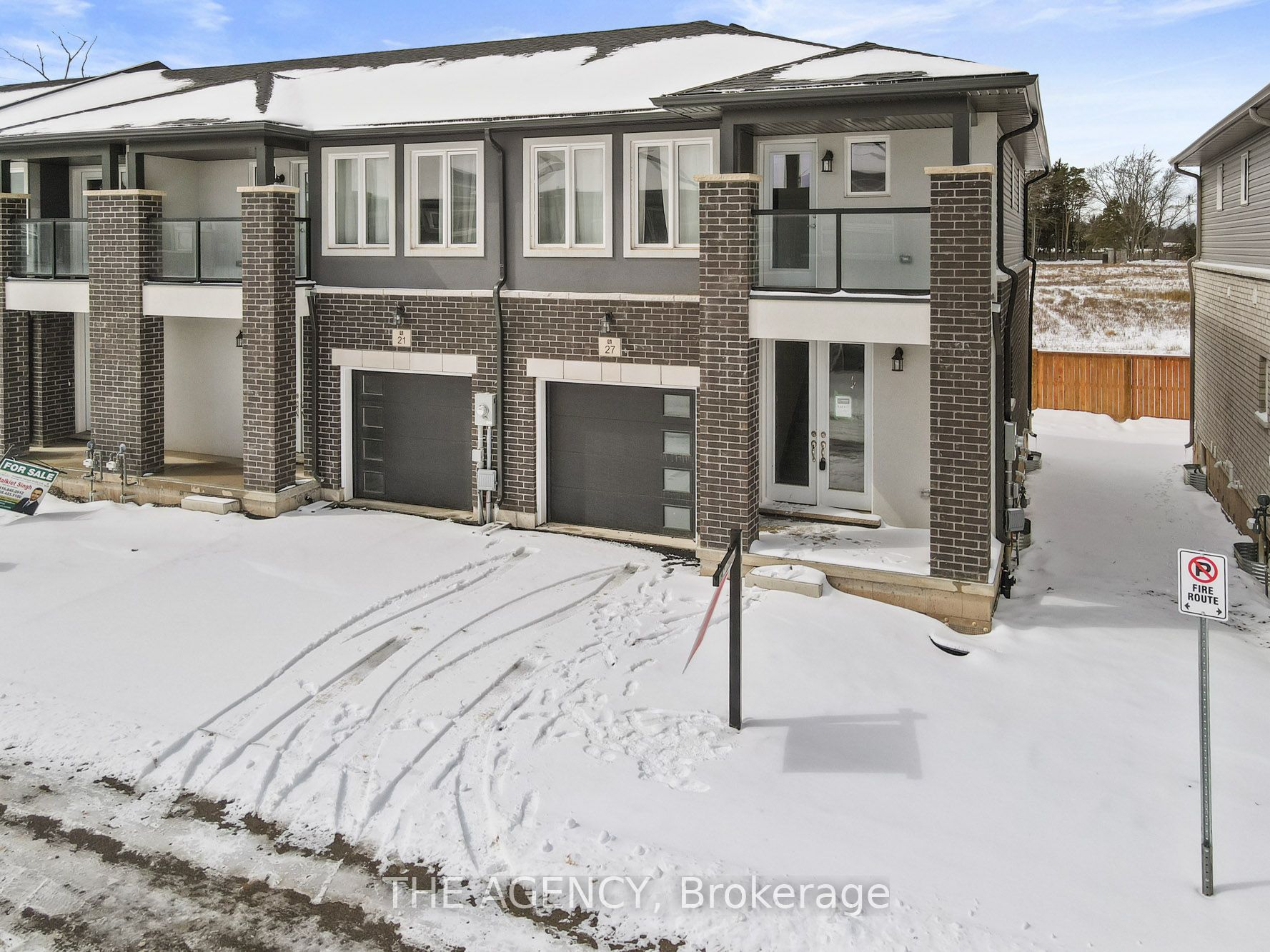 6 27 Renfrew Tr, For Rent 2,500 Condos.ca