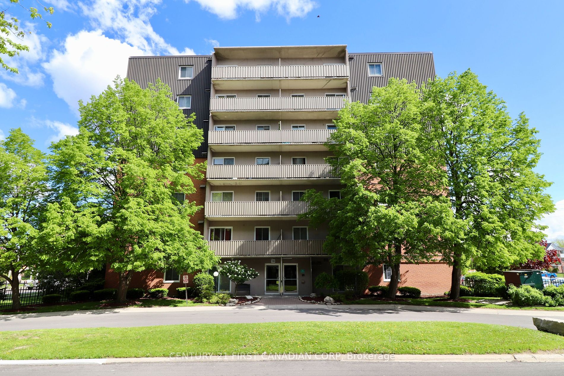 105 1100 Jalna Blvd, London For Sale 345,000 Condos.ca