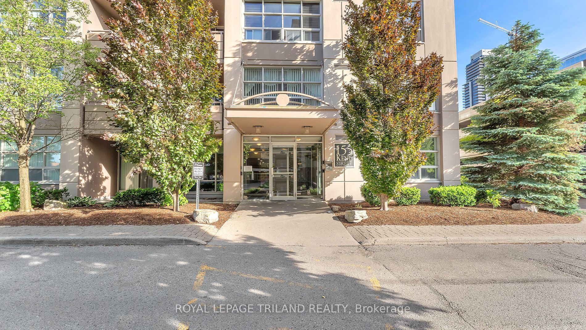 204 155 Kent St, London For Sale 319,900 Condos.ca