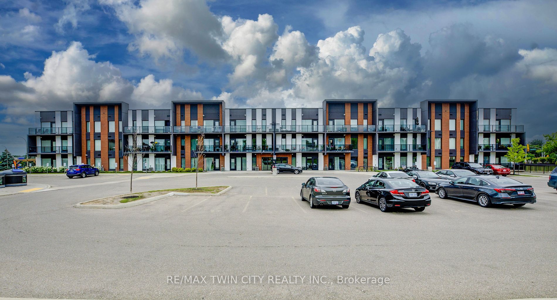 113 5 Wake Robin Dr, Kitchener For Sale 479,999 Condos.ca