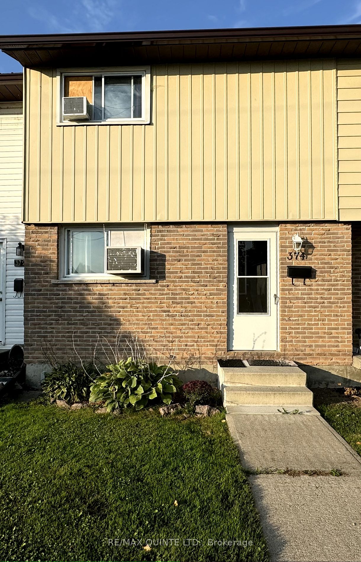 31 374 James St, Gananoque For Sale 314,900 Condos.ca