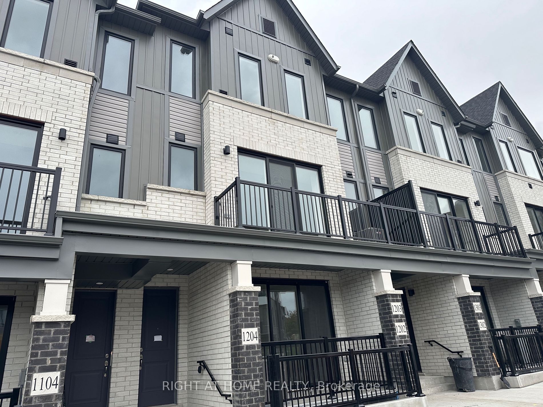 160 Densmore Rd, Cobourg For Rent 2,300 Condos.ca