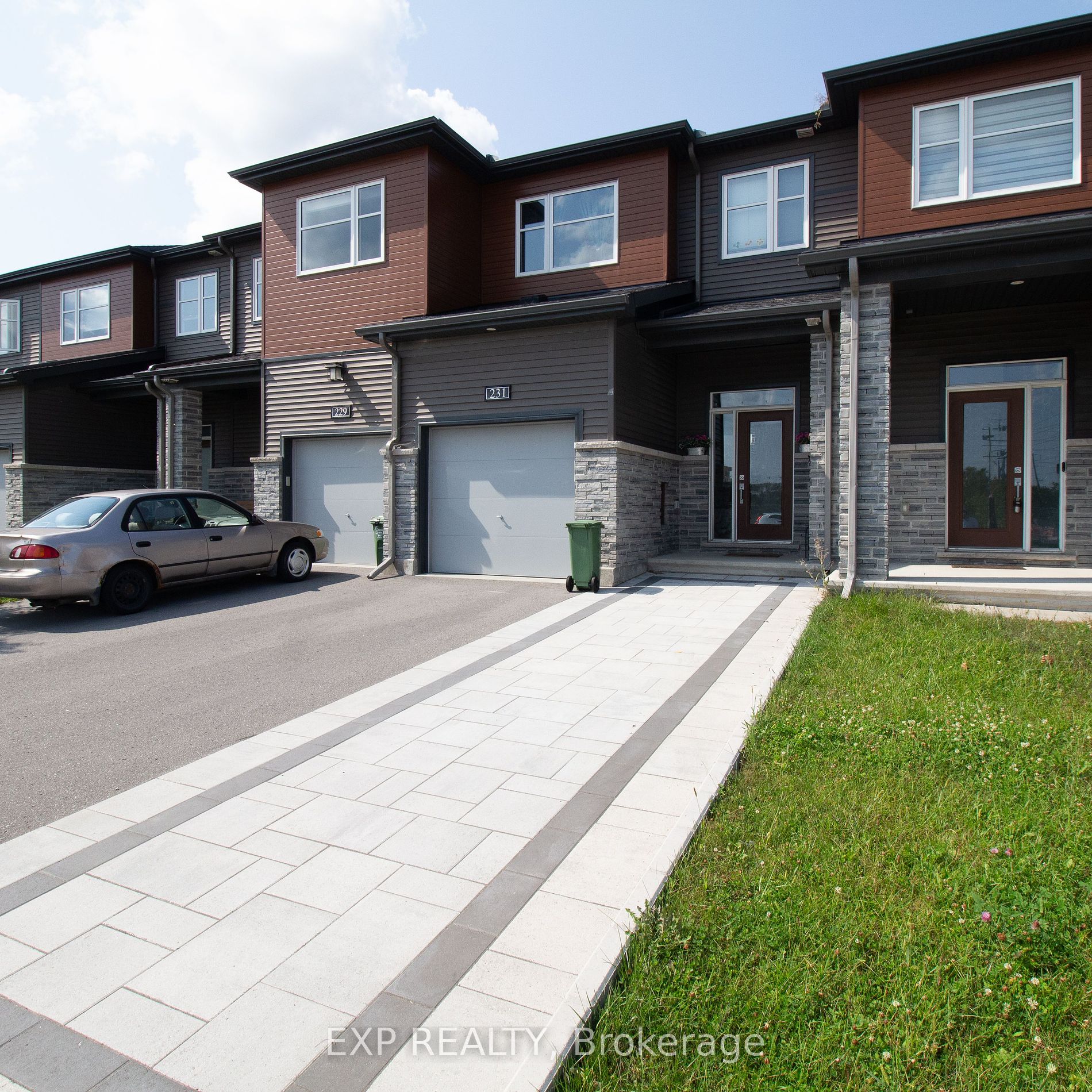 231 Bending Way, Ottawa For Rent 2,650 Condos.ca