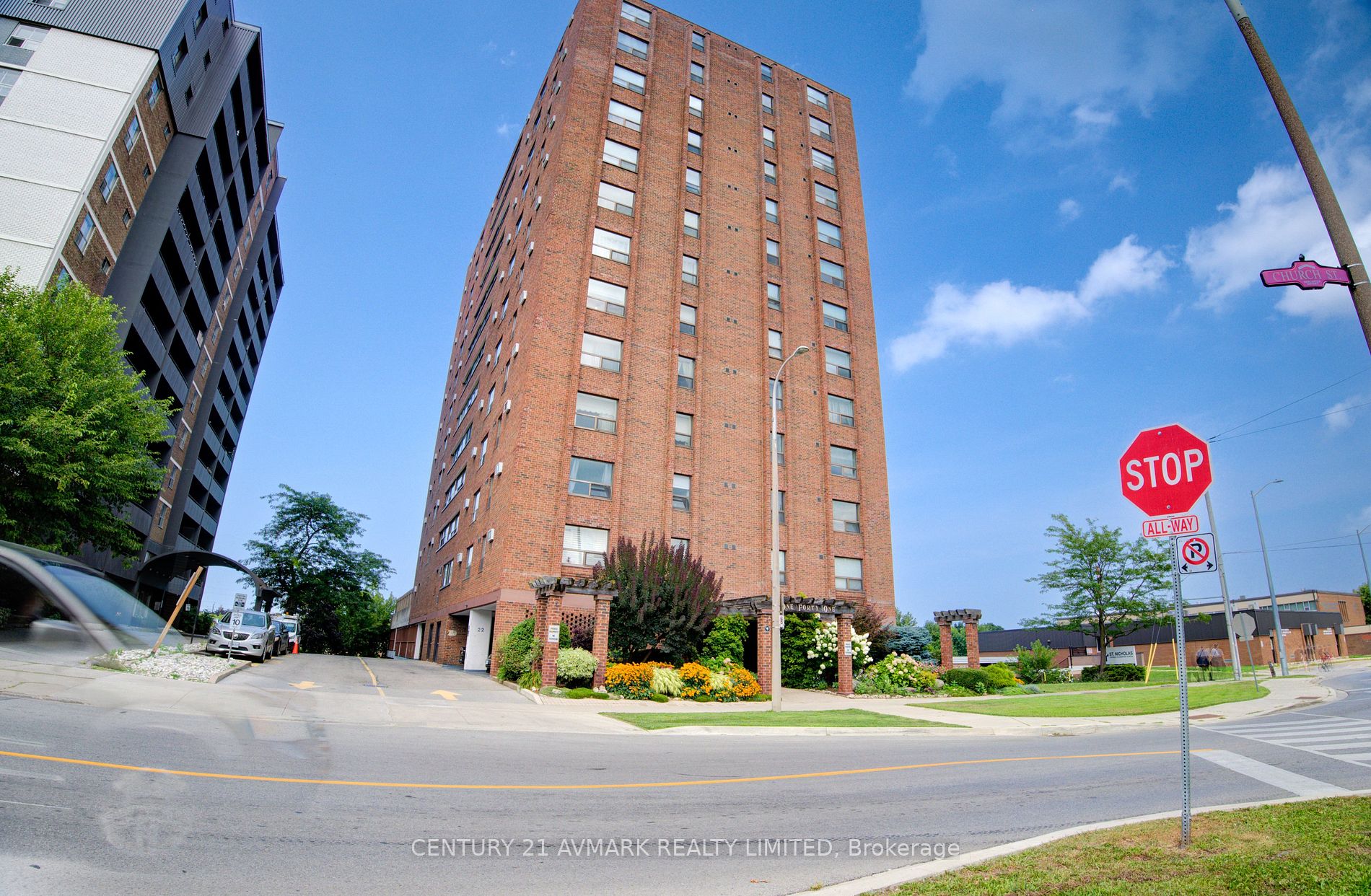 402 141 Church St, St. Catharines For Sale 349,900 Condos.ca