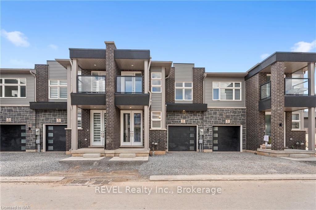 22 5672 DORCHESTER Rd, Niagara Falls For Sale 690,000 Condos.ca