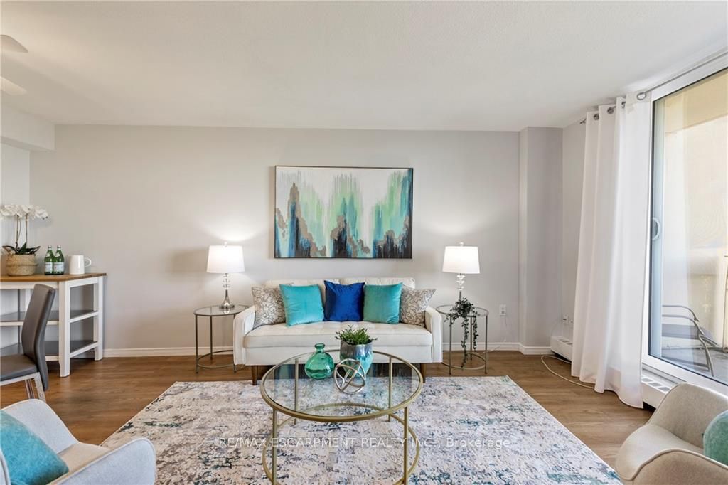 847 350 Quigley Rd, Hamilton For Sale 369,900 Condos.ca