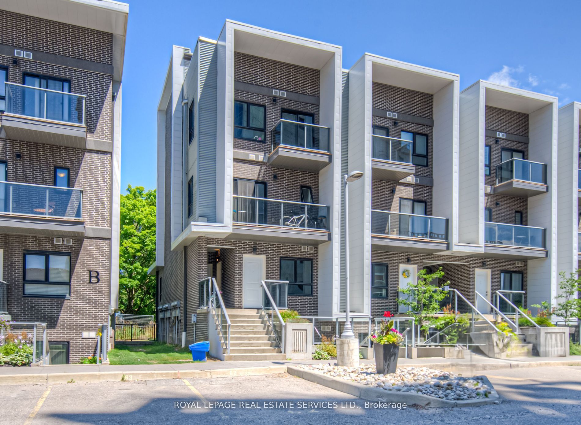 36 A 1430 Highland Rd W, Kitchener For Sale 549,999 Condos.ca