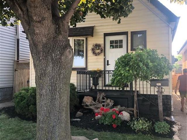 347 Strathearne Avenue