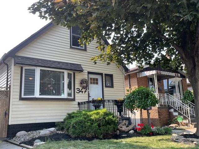 347 Strathearne Avenue