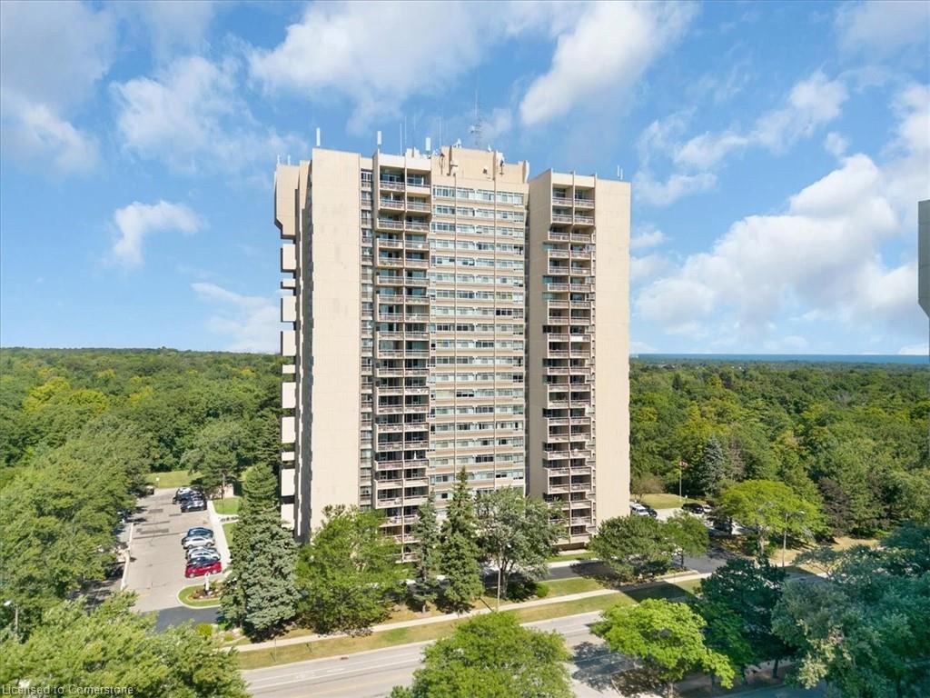 1604 1359 White Oaks Boulevard, Oakville For Sale 619,900