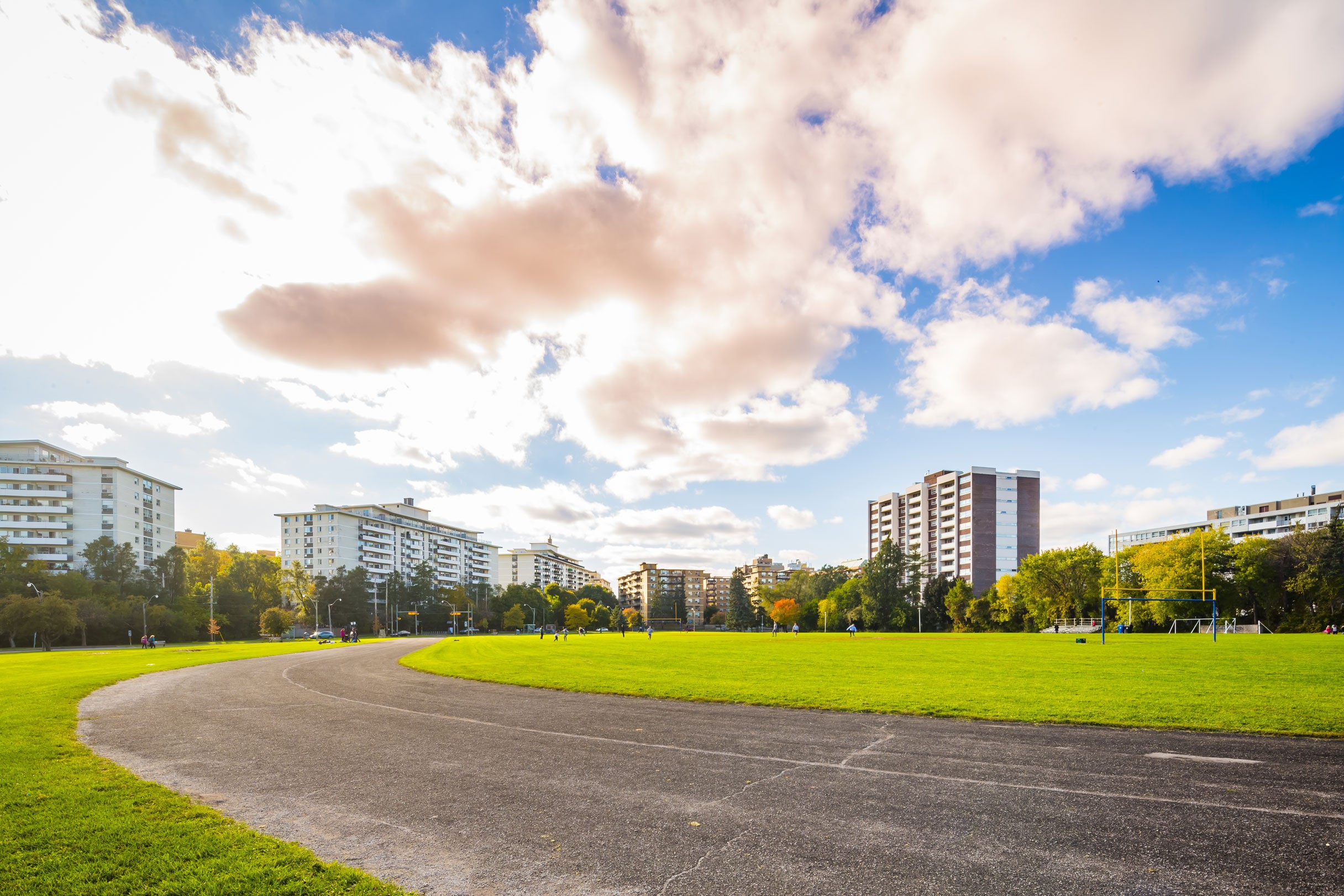 Condos For Sale in Forest Hill North Condos.ca