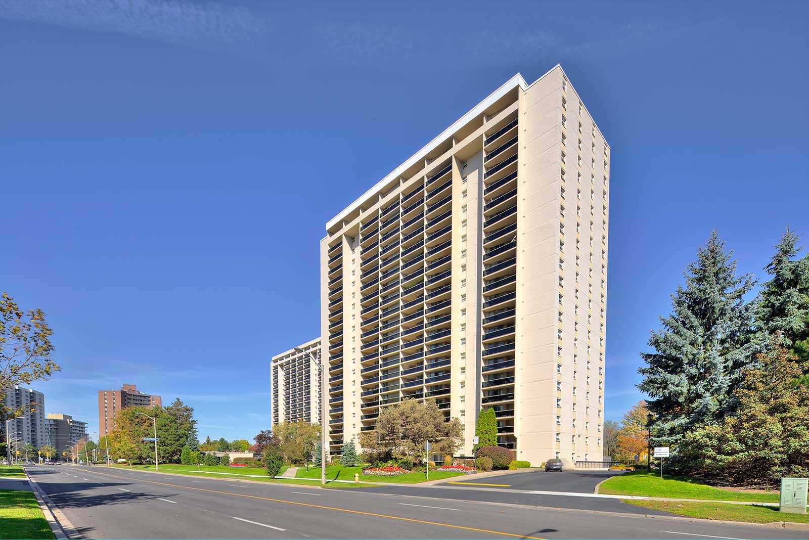 Condos For Rent in Markland Wood Condos.ca