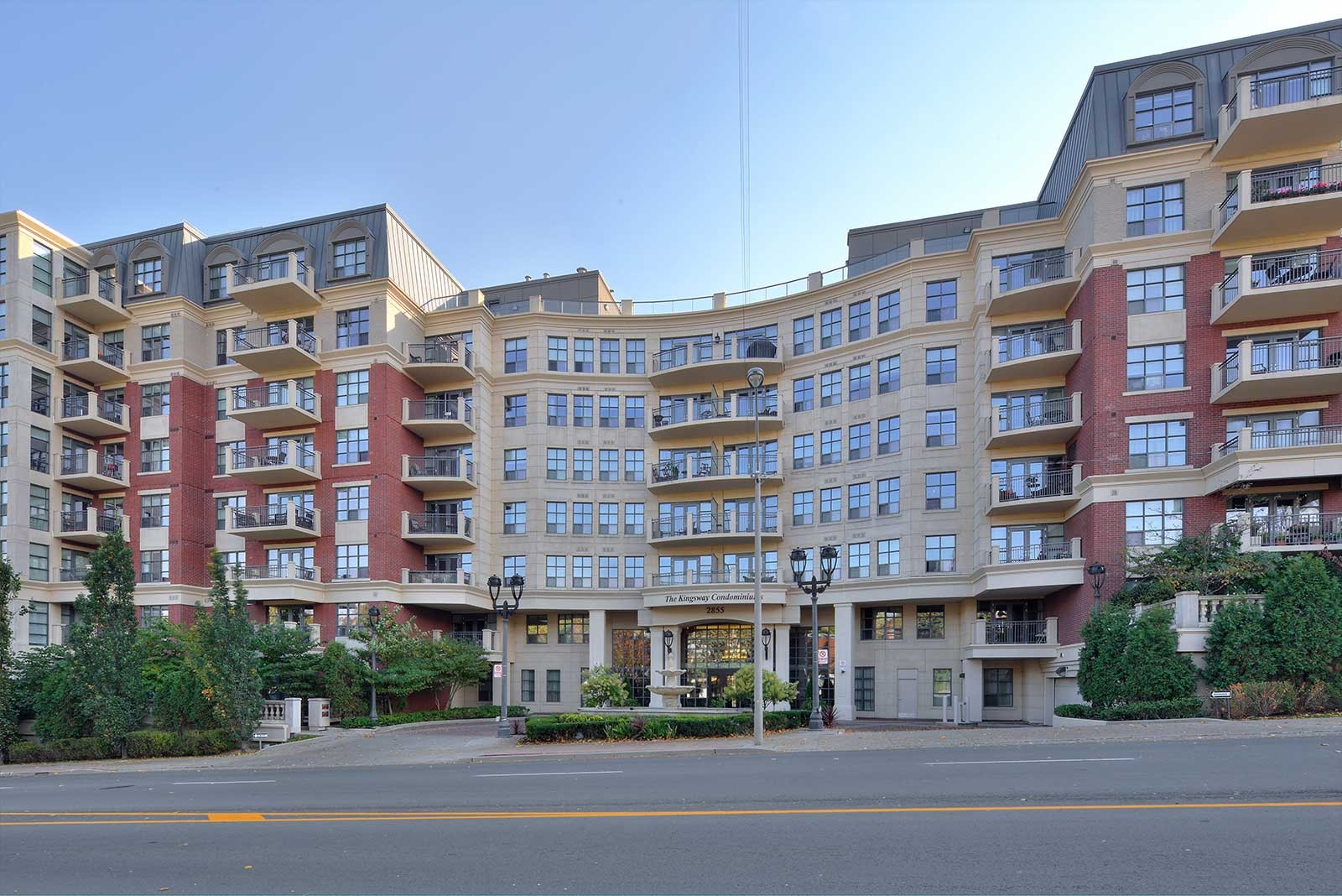 Condos for Sale in StonegateQueensway Condos.ca